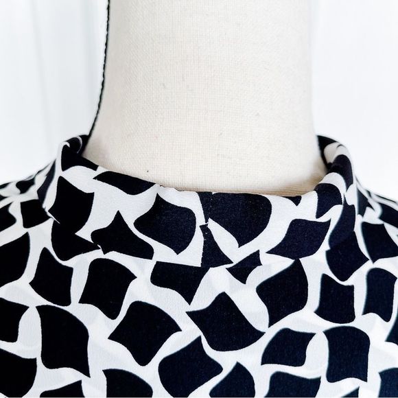 Cece 0 Black White Floating Rhombus Bow Tie Neck Ruffle Back Sleeveless Dress - Picture 12 of 15